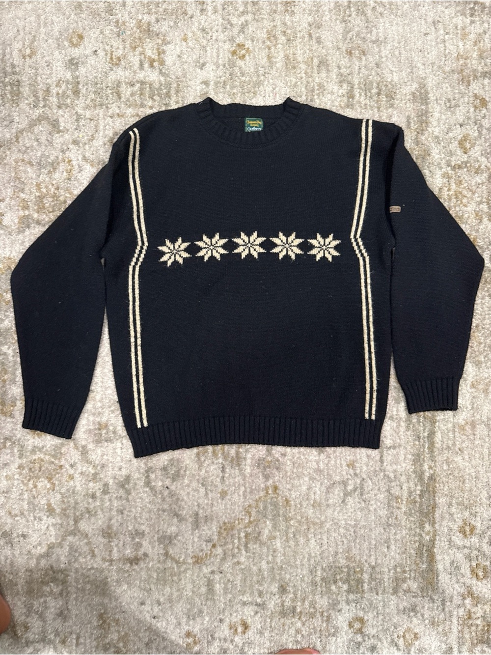 Vintage Black Crewneck Sweater with Cream Snowflake Pattern